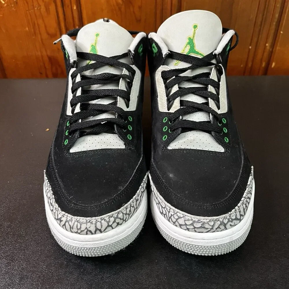 Air Jordan 3 Retro Pine Green/Black Size 11 Men CT8532-030 NO BOX USED